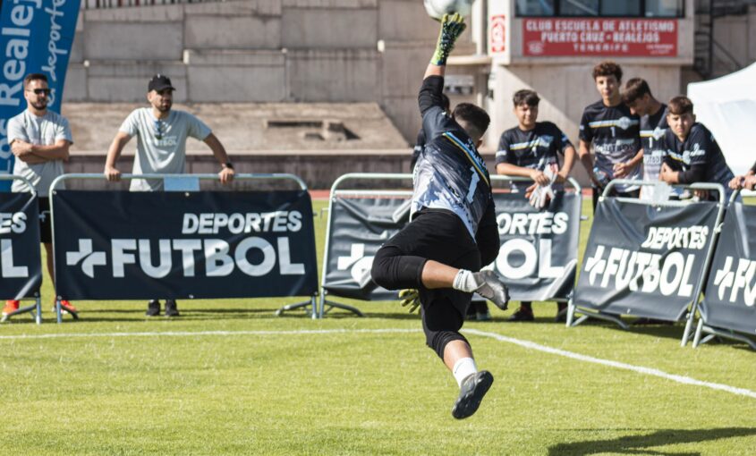 ¿Cómo prevenir lesiones en el fútbol?