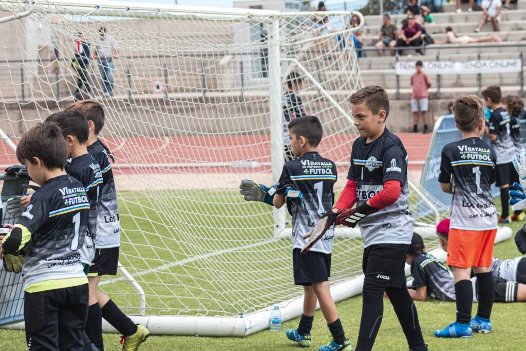 ¿Cómo prevenir lesiones en el fútbol?